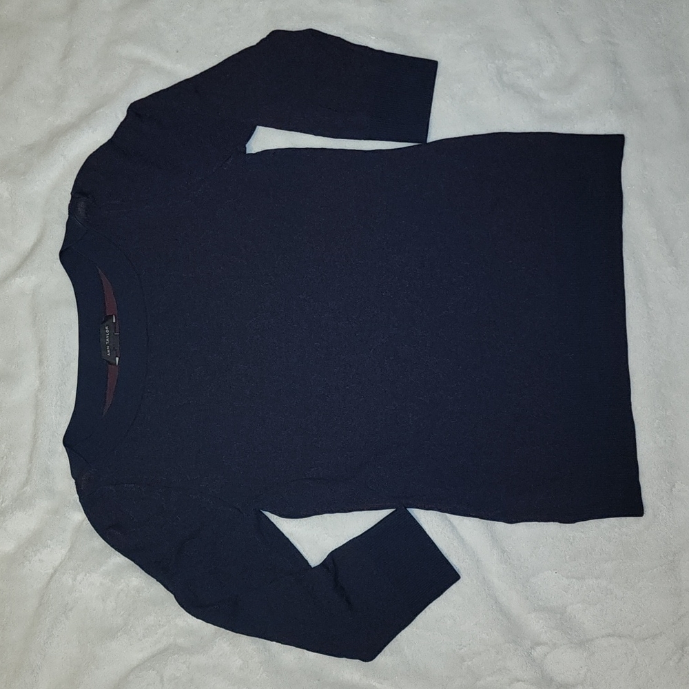 Ann Taylor navy color top